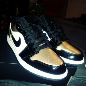 Jordan  1 low Gold toe